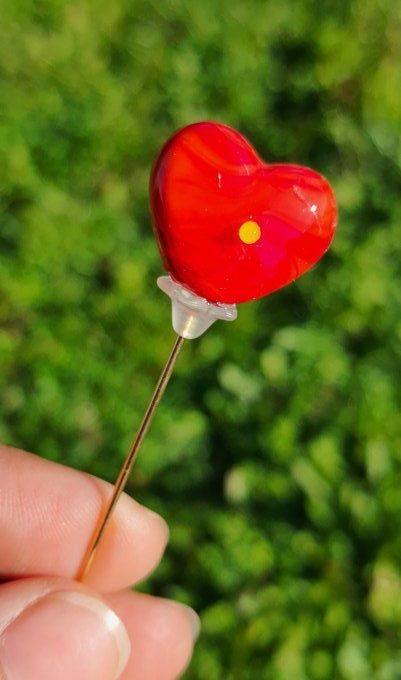 Fibule "Coeur de Saint-Valentin" en verre